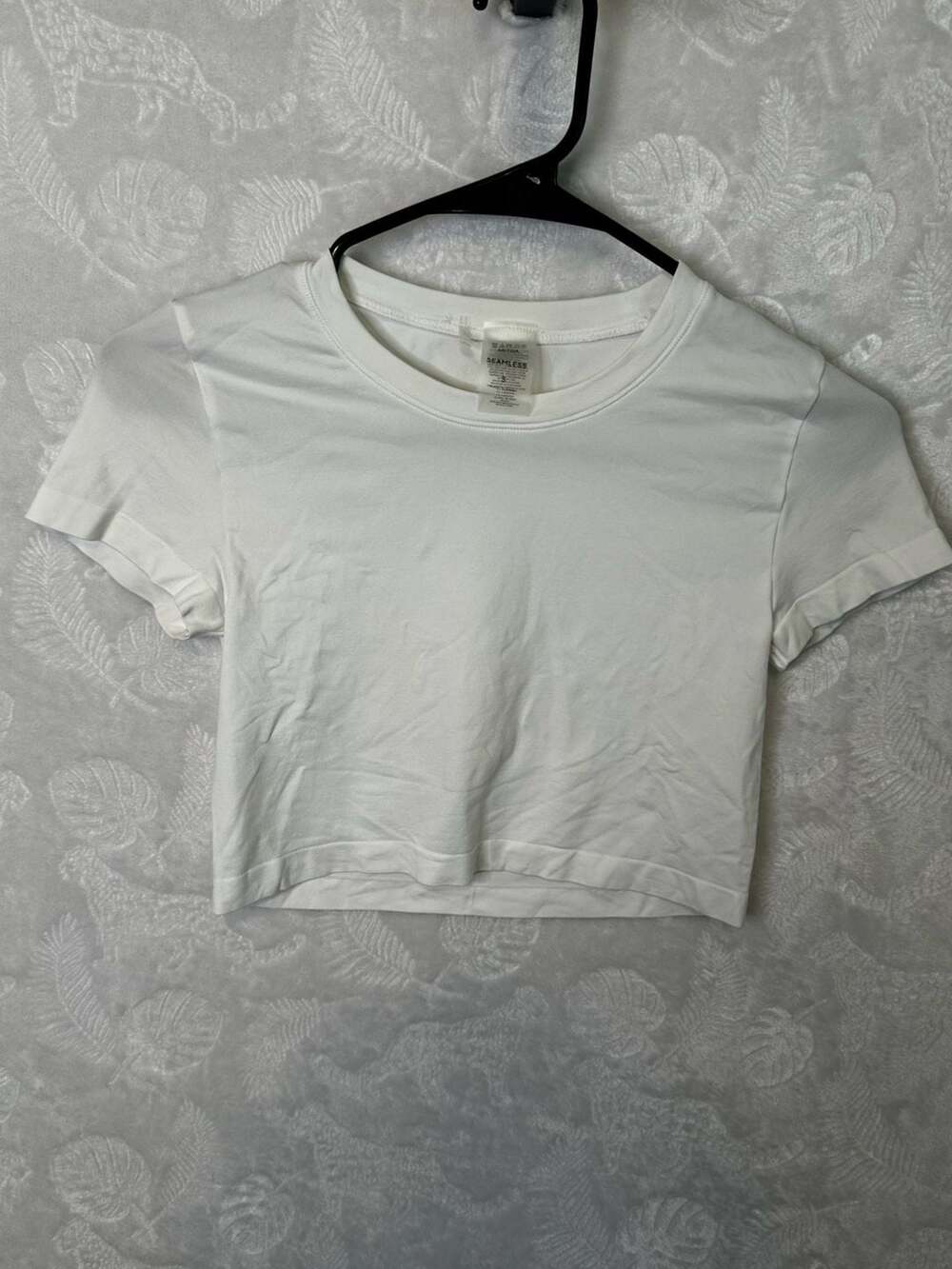 Aritzia Seamless Crop T-Shirt White Size S